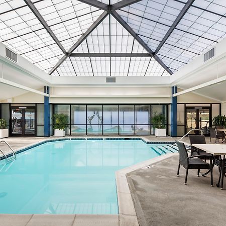 Hotel Crowne Plaza Providence-Warwick Exterior foto