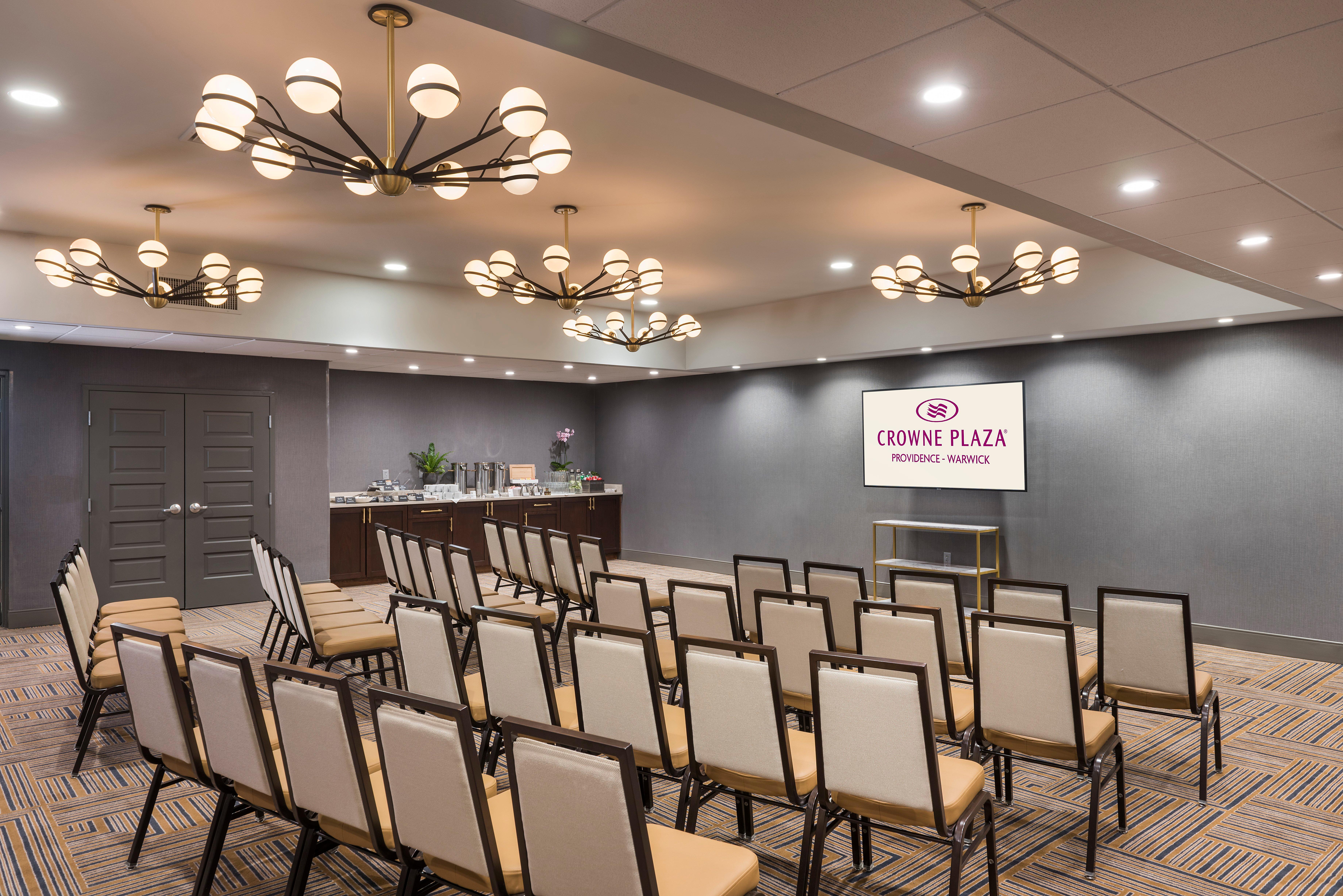 Hotel Crowne Plaza Providence-Warwick Exterior foto