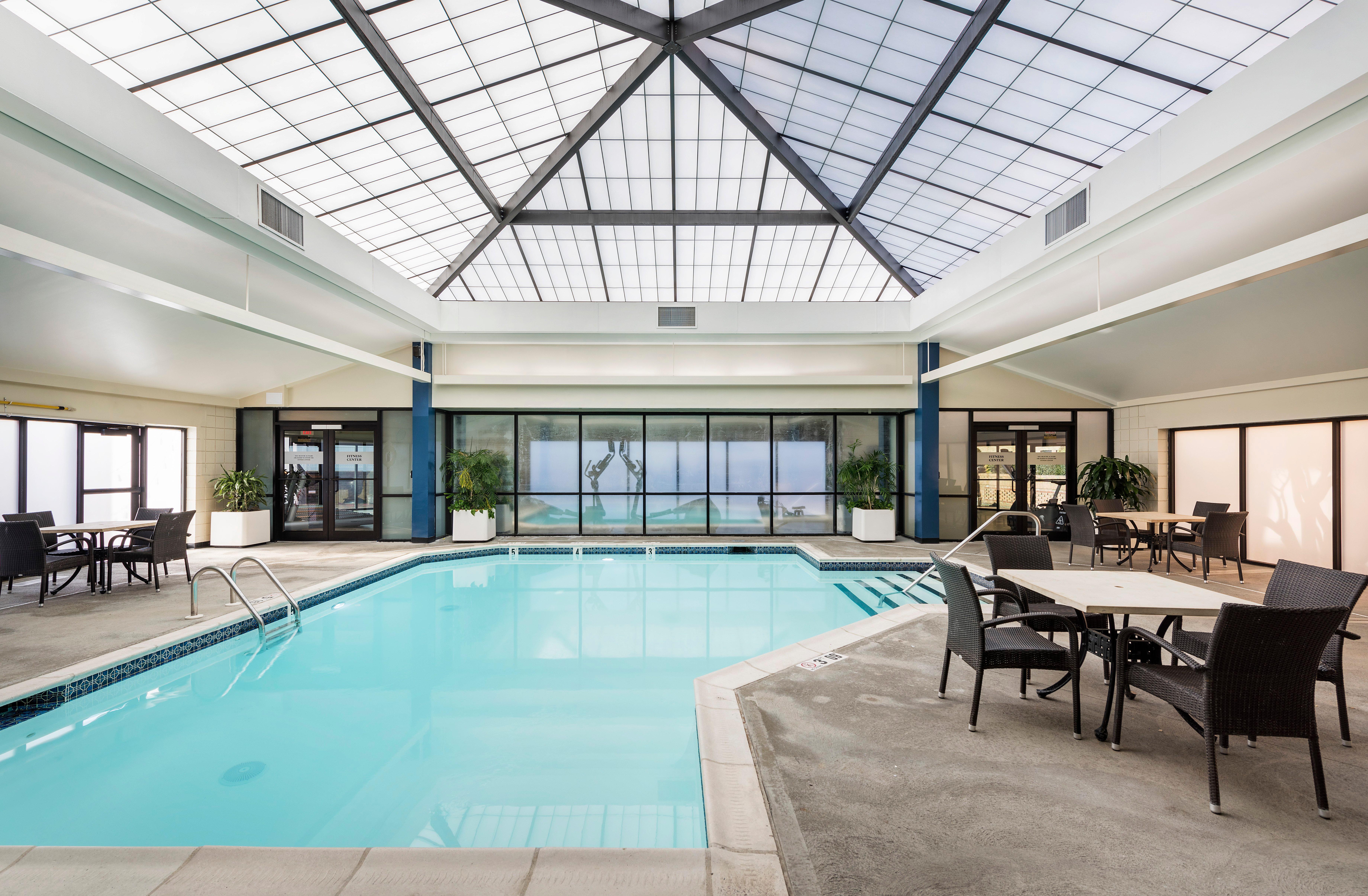 Hotel Crowne Plaza Providence-Warwick Exterior foto