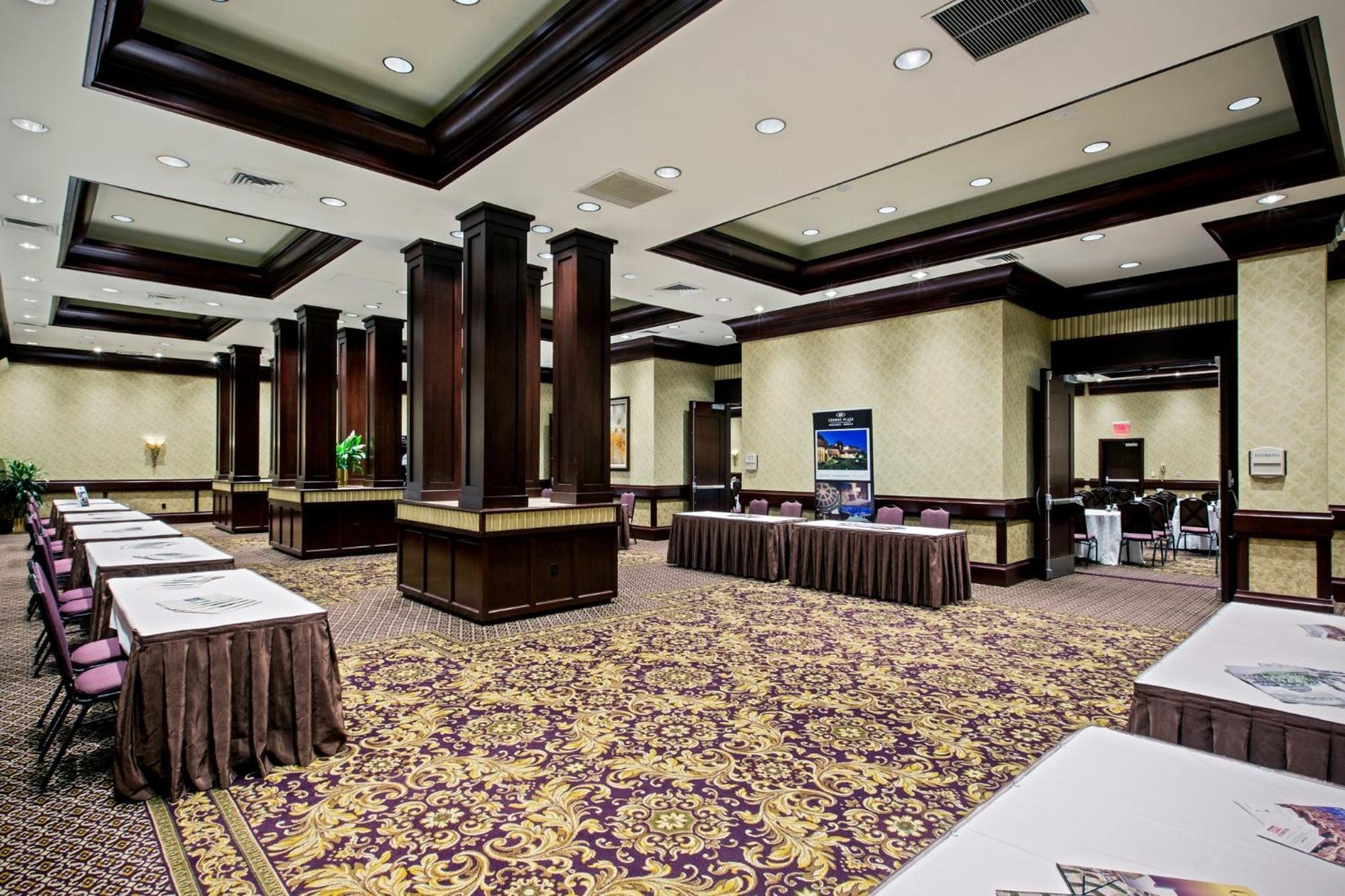 Hotel Crowne Plaza Providence-Warwick Exterior foto